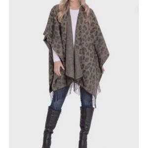 Woolrich Gray Brown Leopard Print Blanket Wrap Shawl Poncho Cape One Size Fringe